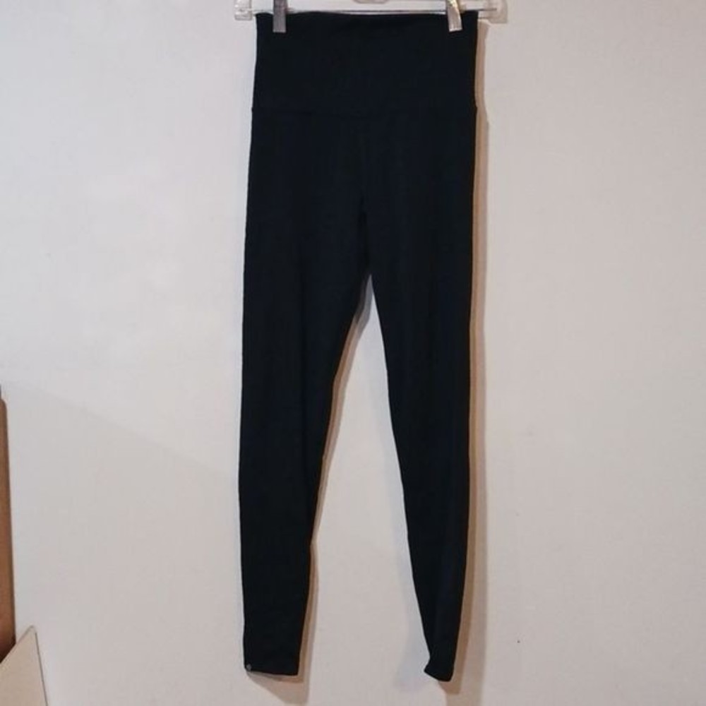 Onzie Black Leggings